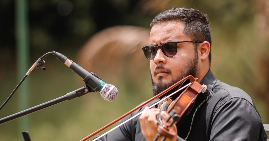 Violinista de Registro é convidado para reger grupo jovem na Baixada Santista e tocar em orquestra de SP