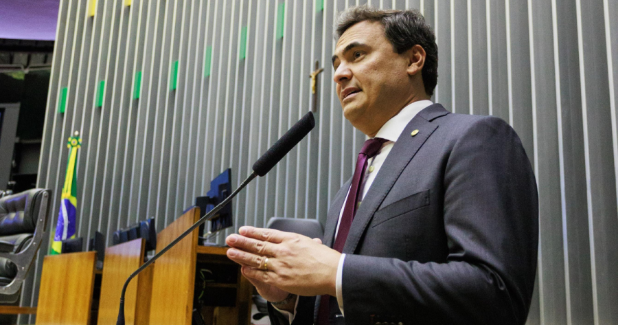 Deputado Maurício Neves vota a favor do fim da escala 6x1 na Câmara