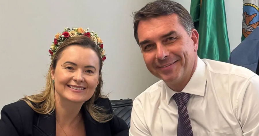 Eduardo Bolsonaro declara apoio a Júlia Zanatta para vice em possível chapa presidencial de Flávio Bolsonaro